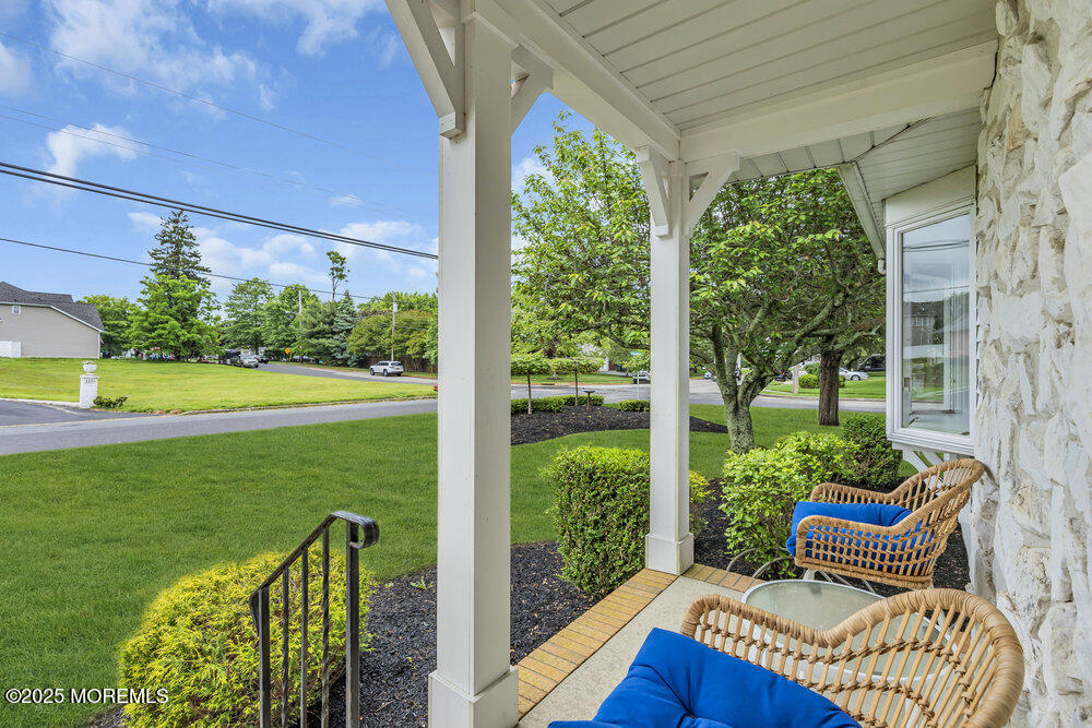 1101 Hawthorne Parkway