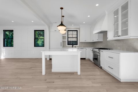 121 Black Point Road Rumson NJ 07760