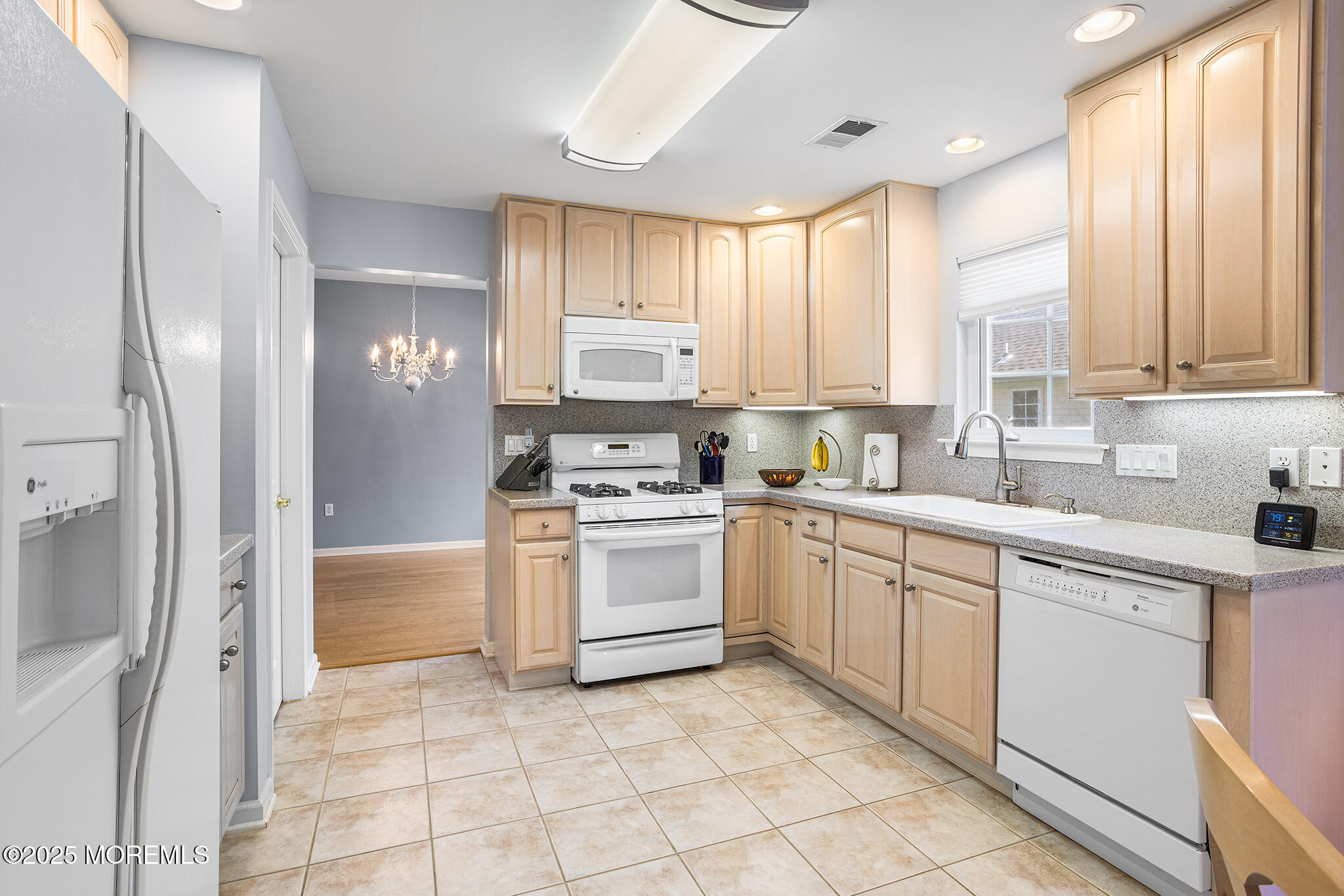 16 Schoolhouse Lane, Lakewood, New Jersey image 14