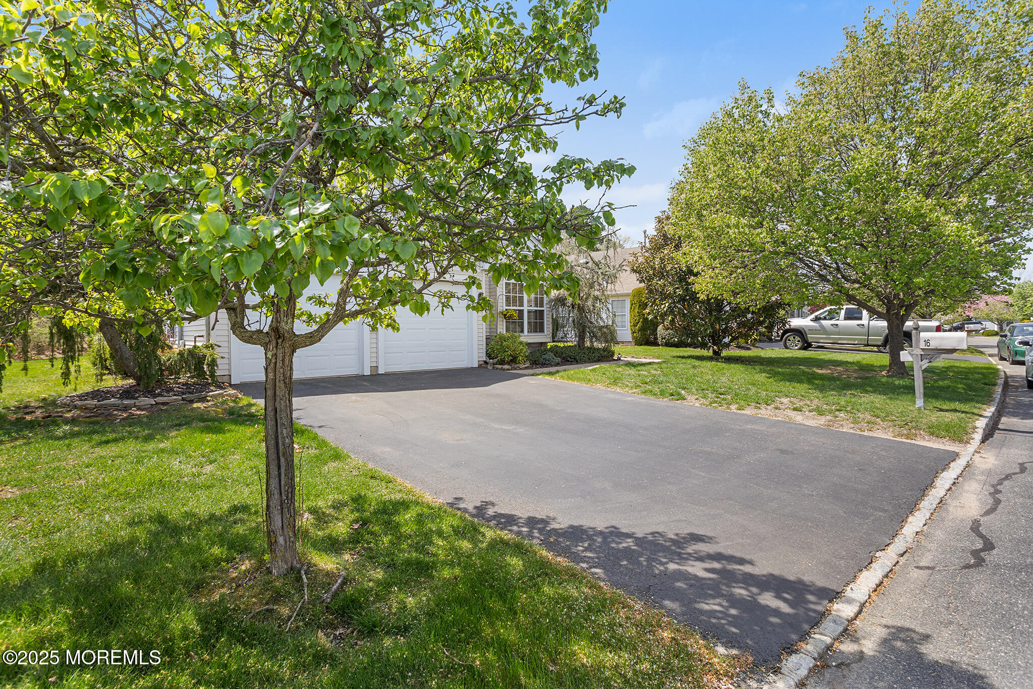 16 Schoolhouse Lane, Lakewood, New Jersey image 5