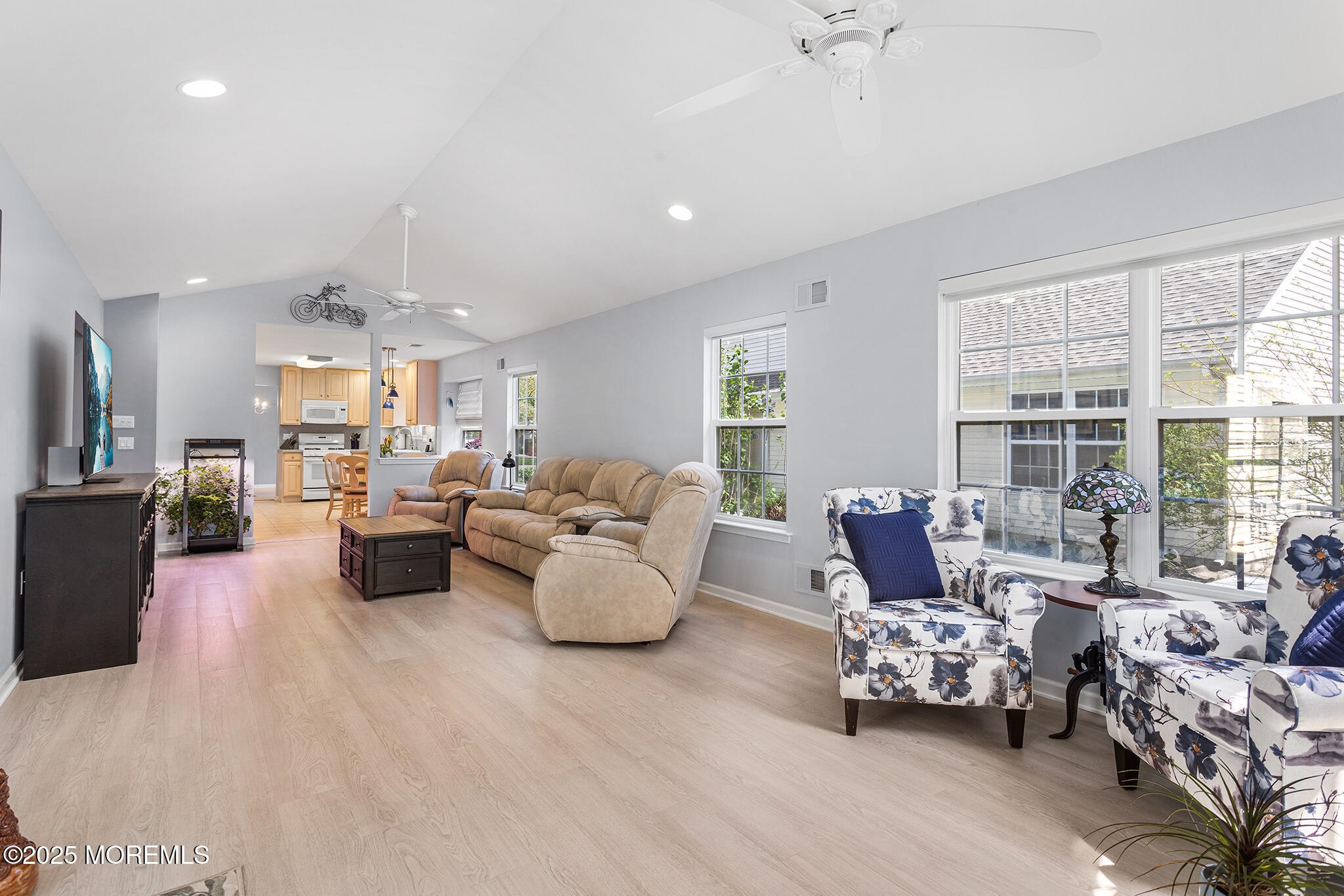 16 Schoolhouse Lane, Lakewood, New Jersey image 18