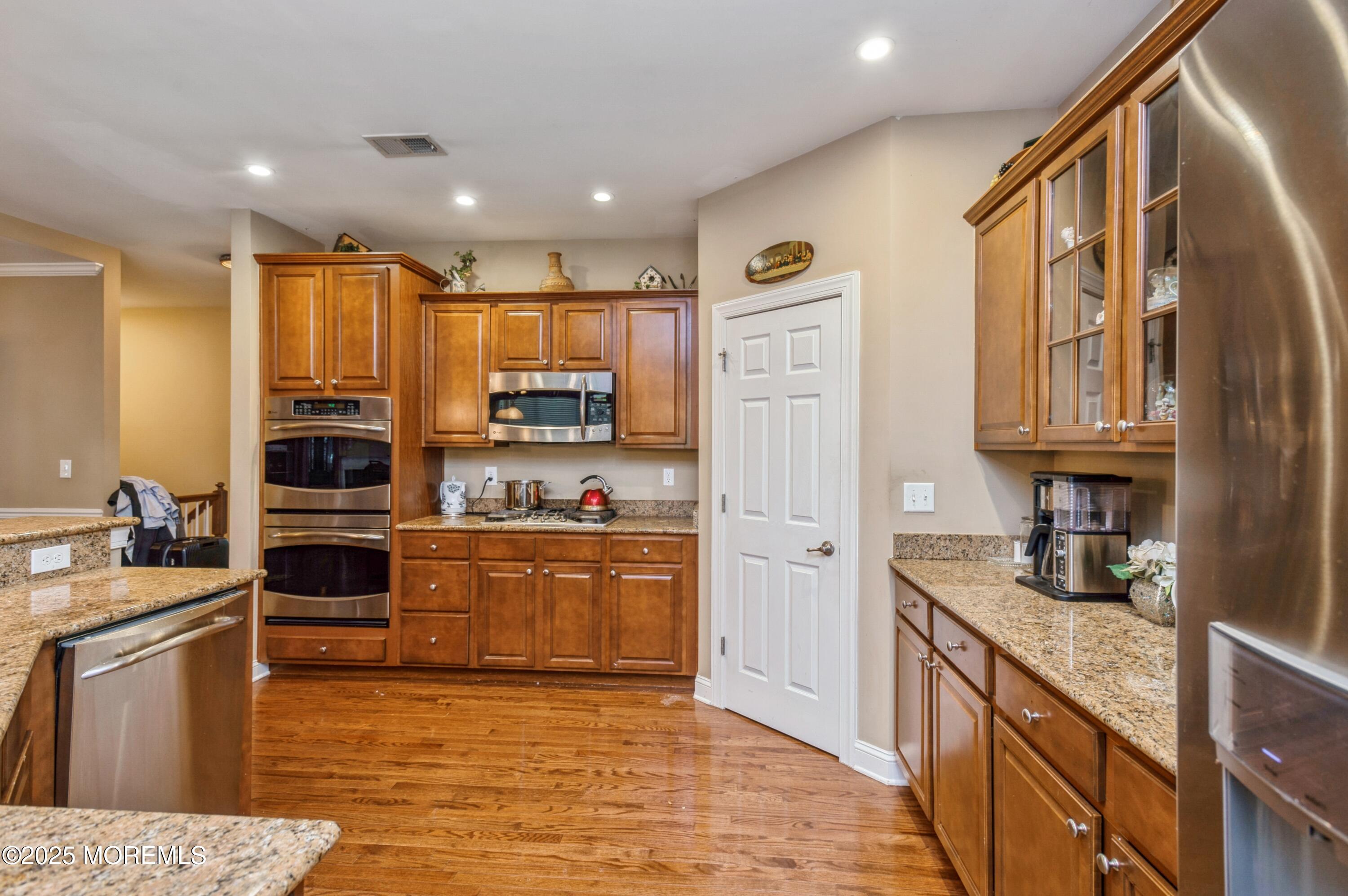 63 Wintergreen Drive, Manalapan, New Jersey image 7