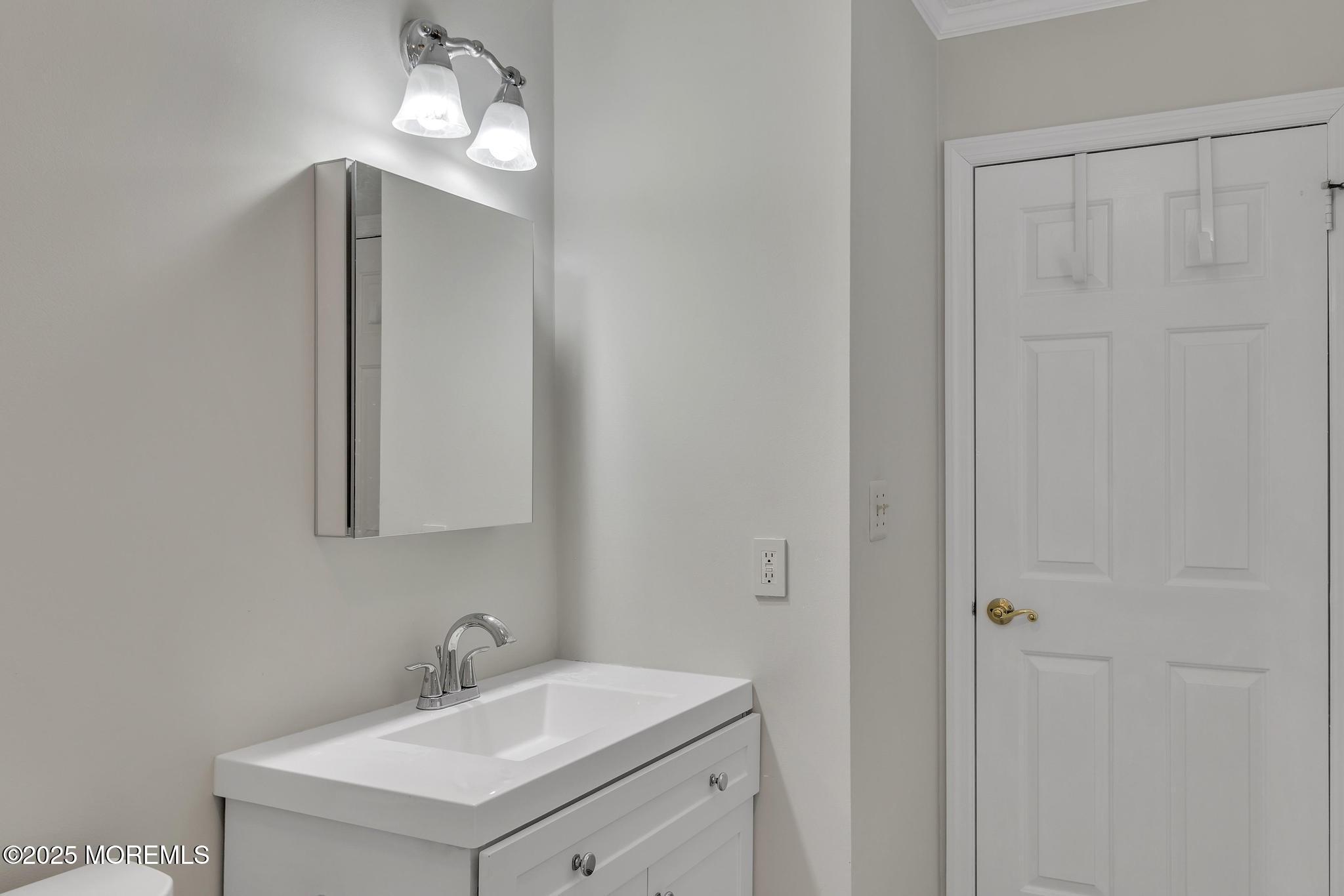 10 Mayapple Drive, Brick, New Jersey image 34