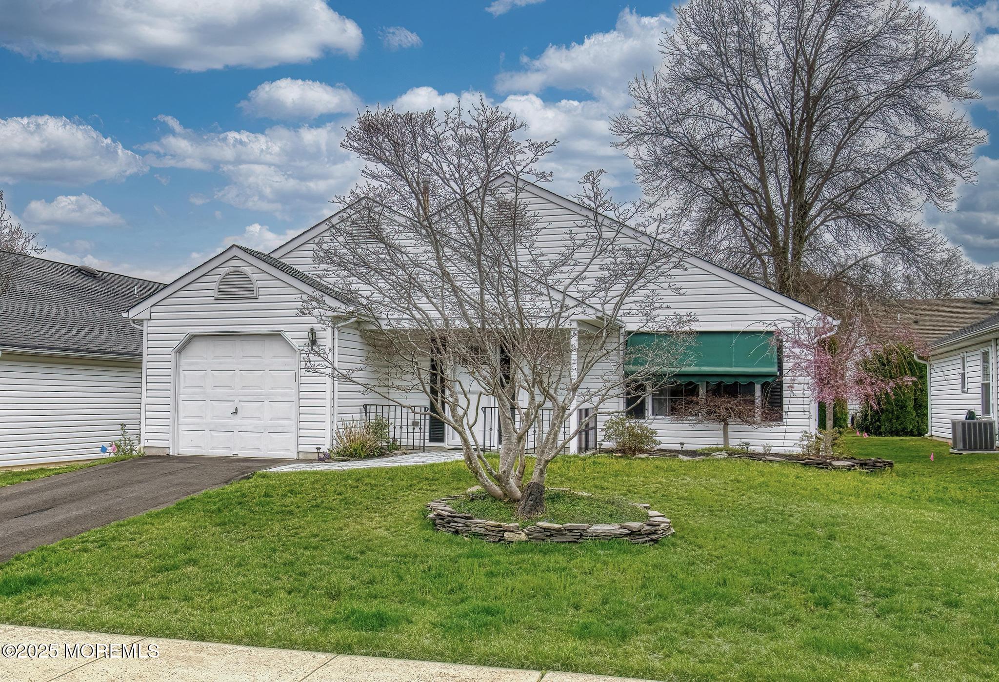 10 Mayapple Drive, Brick, New Jersey image 5