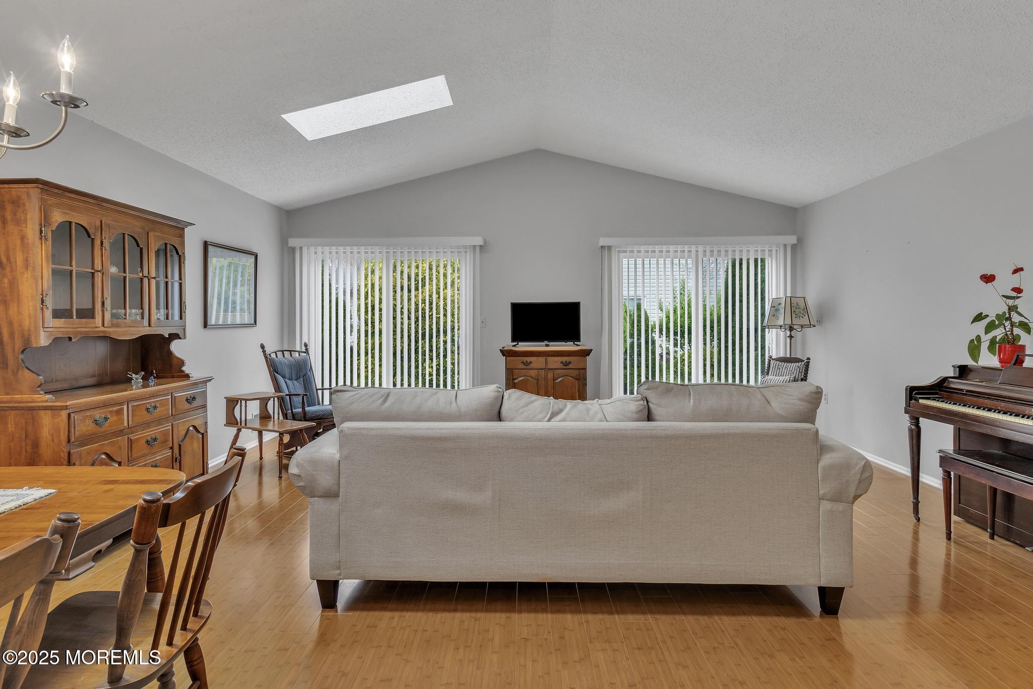 10 Mayapple Drive, Brick, New Jersey image 35