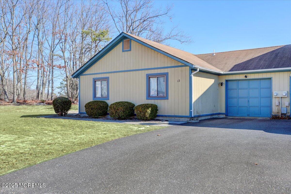 13 Seagull Lane, Howell, New Jersey image 28