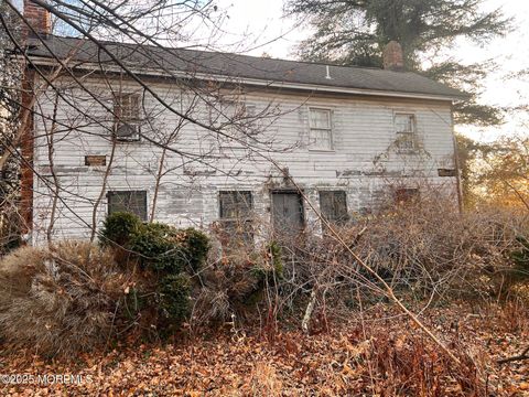 8 Church Street Middletown NJ 07748