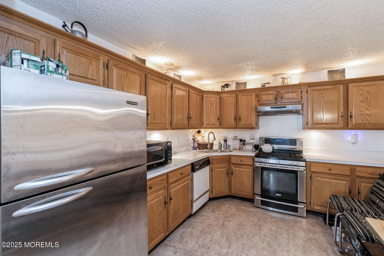 43 Howard Court #904, Newark, New Jersey image 4