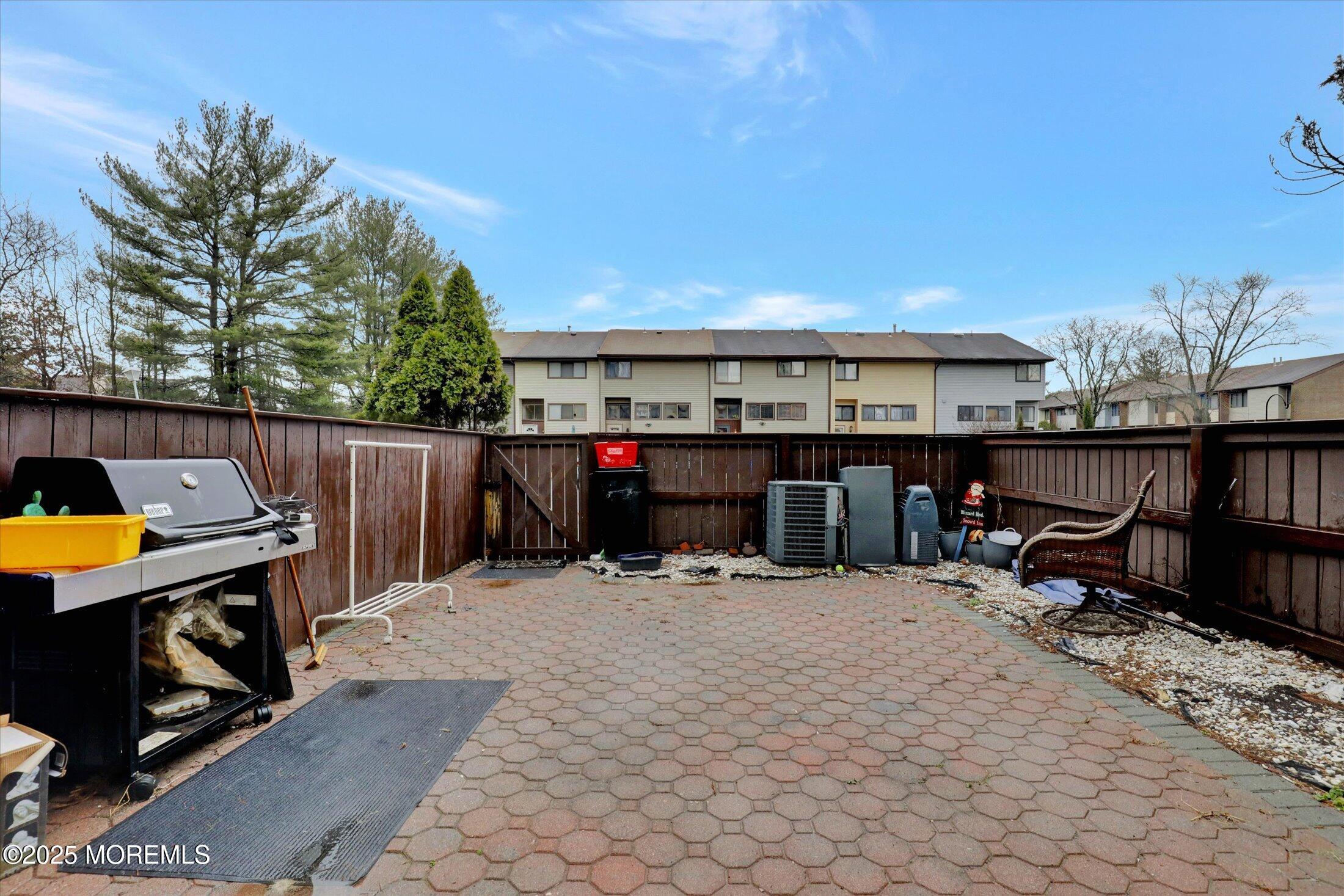 186 Hamilton Place, East Windsor, New Jersey image 32