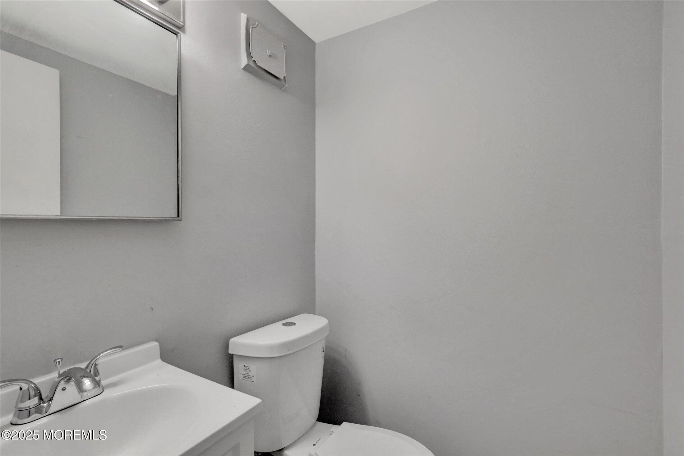 186 Hamilton Place, East Windsor, New Jersey image 16