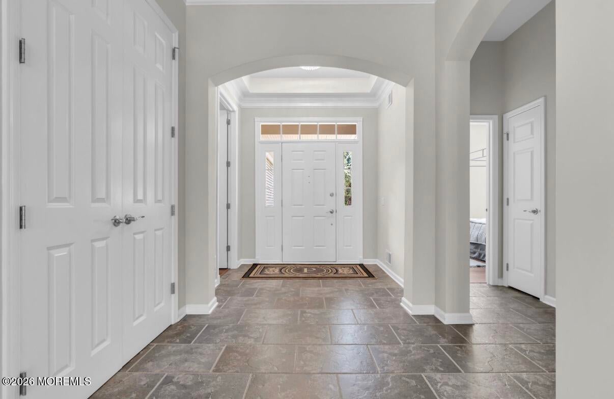 28 Winged Foot Road