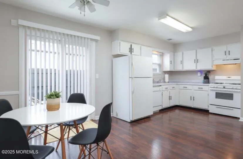 Brick, New Jersey 08724, United States, 3 Bedrooms Bedrooms, ,2 BathroomsBathrooms,Residential,Pending,24217