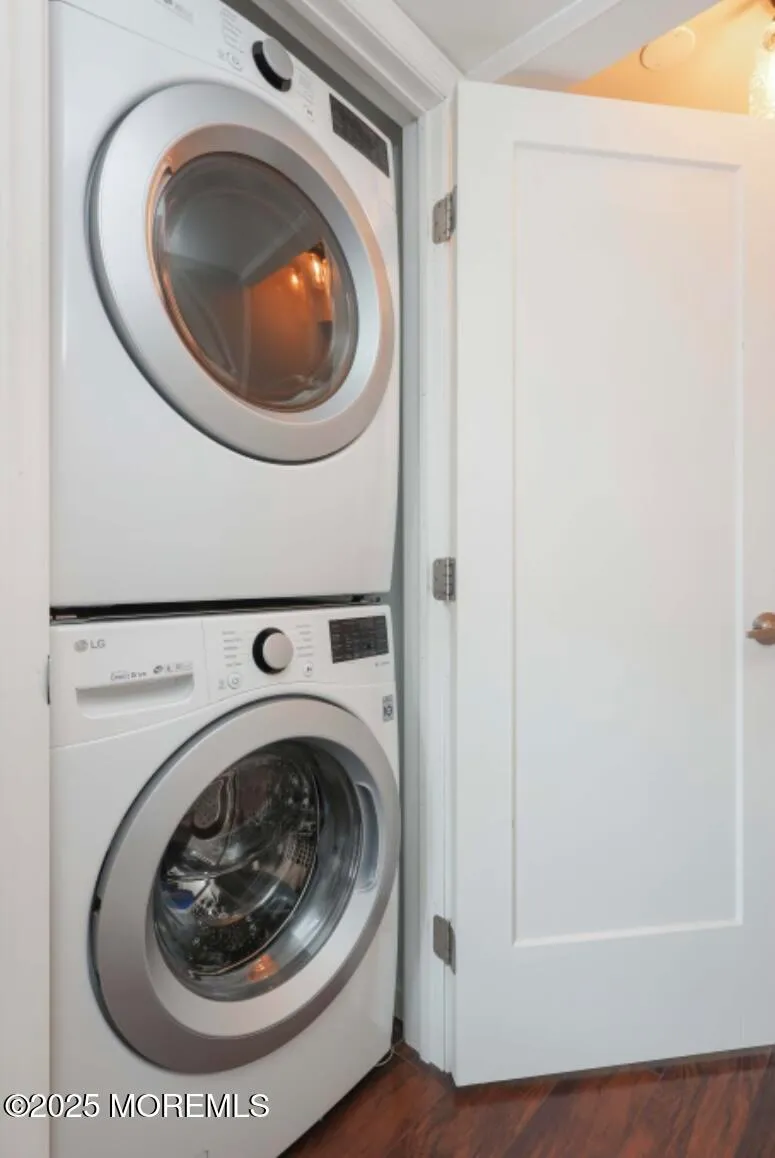 Brick, New Jersey 08724, United States, 3 Bedrooms Bedrooms, ,2 BathroomsBathrooms,Residential,Pending,24217