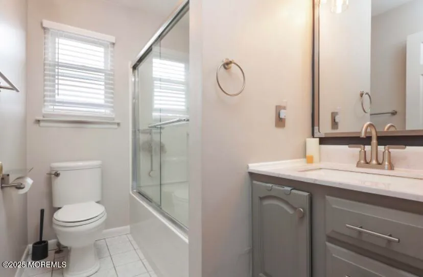 Brick, New Jersey 08724, United States, 3 Bedrooms Bedrooms, ,2 BathroomsBathrooms,Residential,Pending,24217