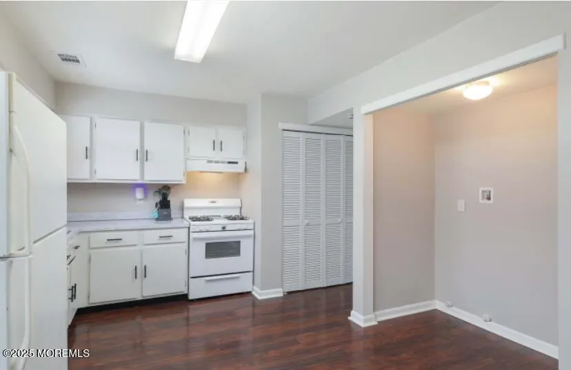 Brick, New Jersey 08724, United States, 3 Bedrooms Bedrooms, ,2 BathroomsBathrooms,Residential,Pending,24217