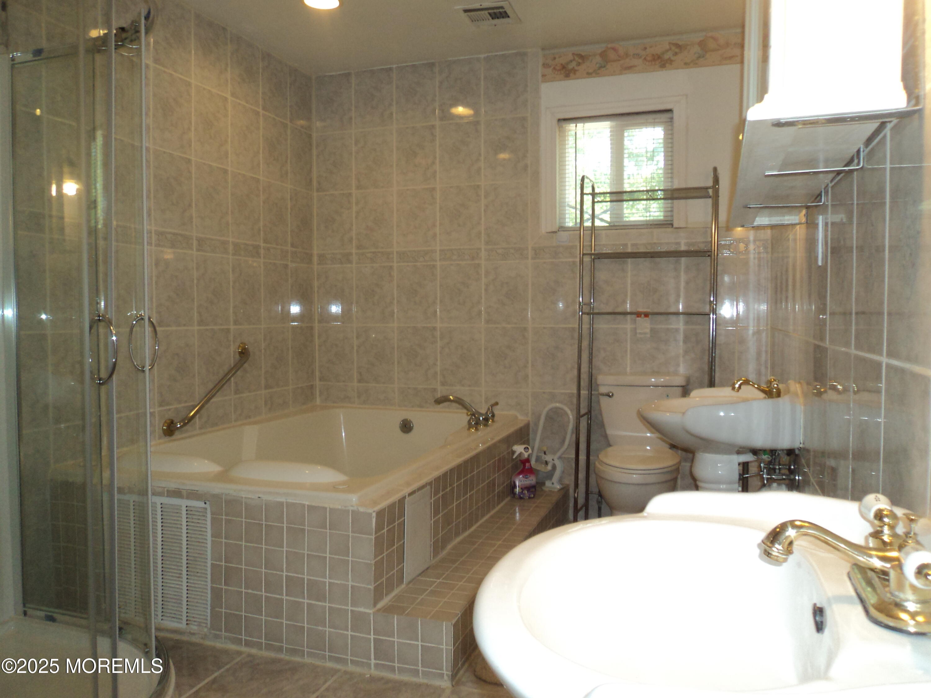 271 Joe Parker Road, Lakewood, New Jersey image 24