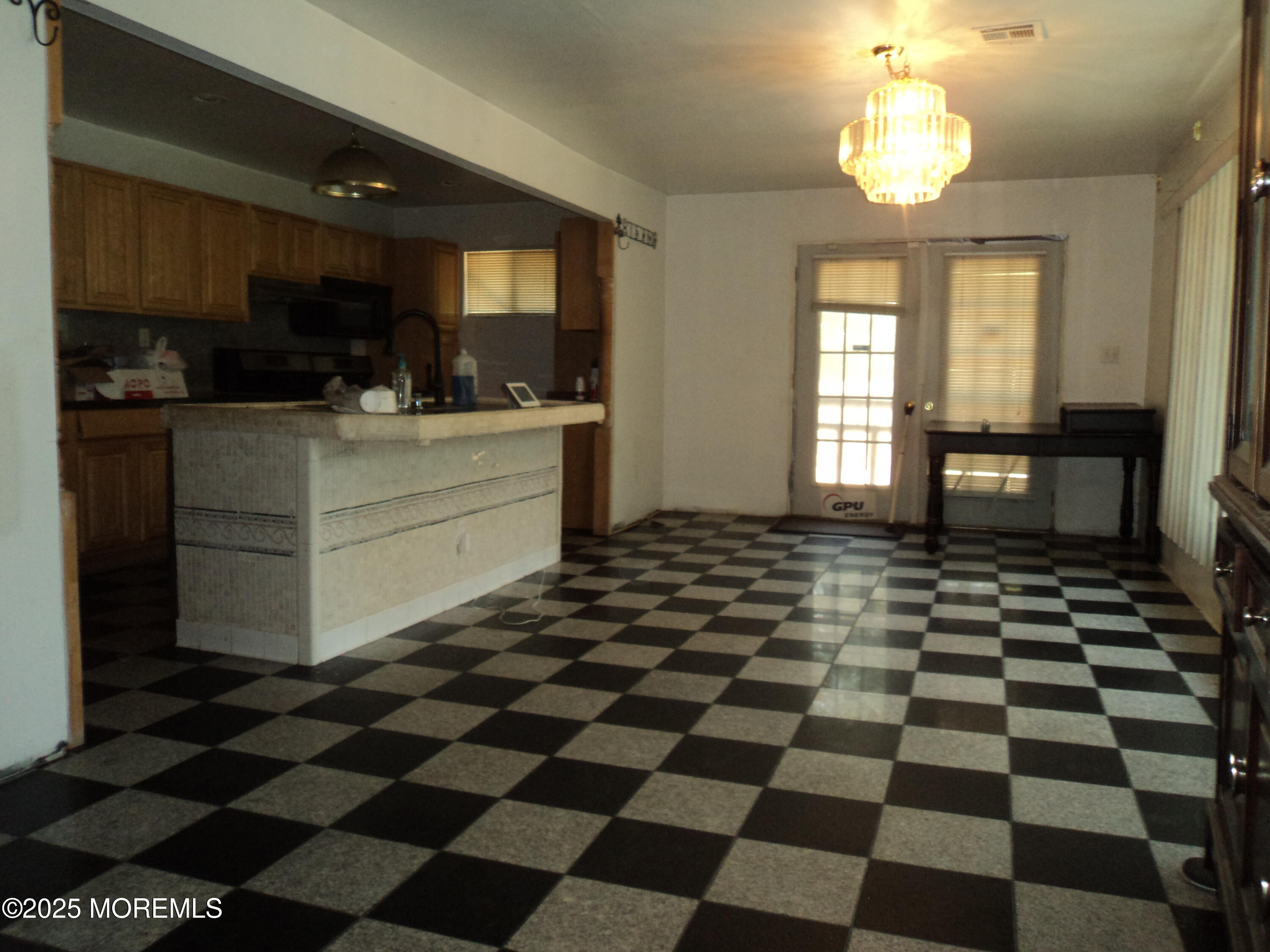 271 Joe Parker Road, Lakewood, New Jersey image 15