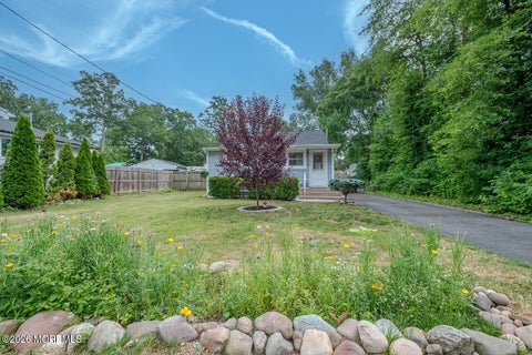 Homes For Sale - 42 E 2nd Street<br/> Monmouth County, Howell, NJ 07731