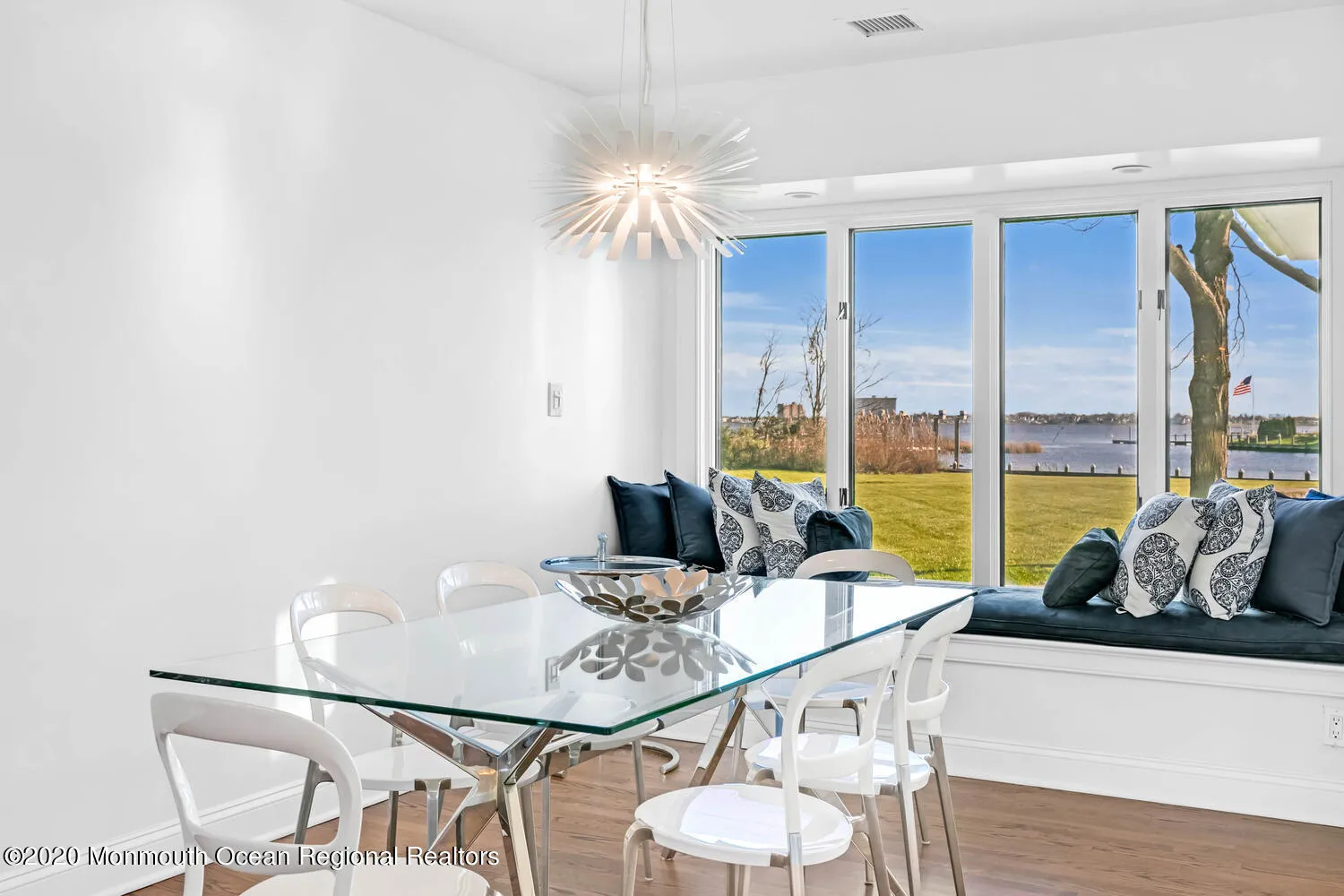 Rumson, New Jersey 07760, United States, 4 Bedrooms Bedrooms, ,4 BathroomsBathrooms,Residential,Active,197426