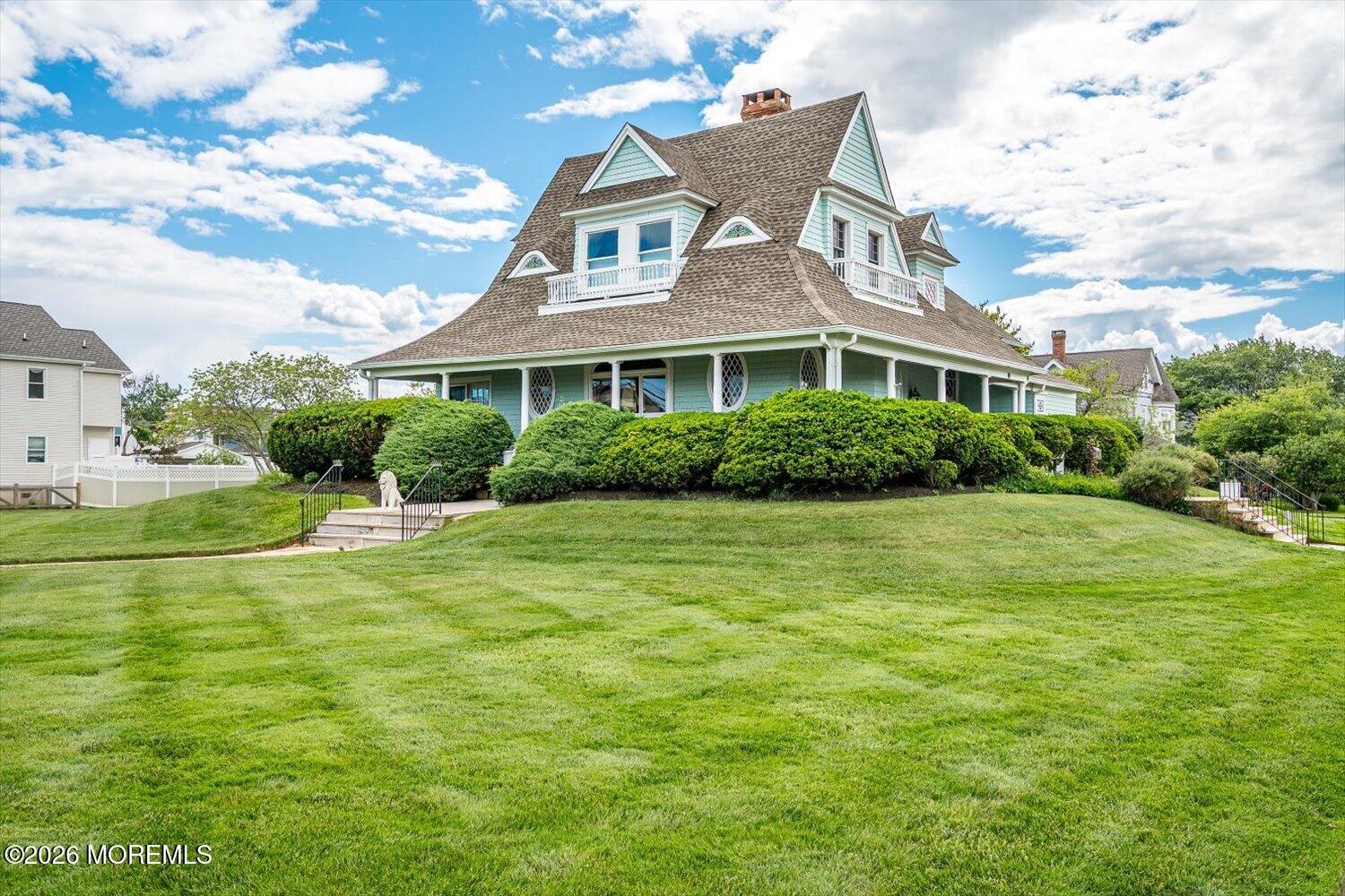 9 Columbia Avenue