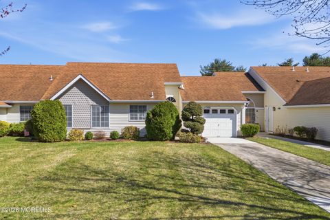 1213 Lindera Plz 213B Monroe NJ 08831