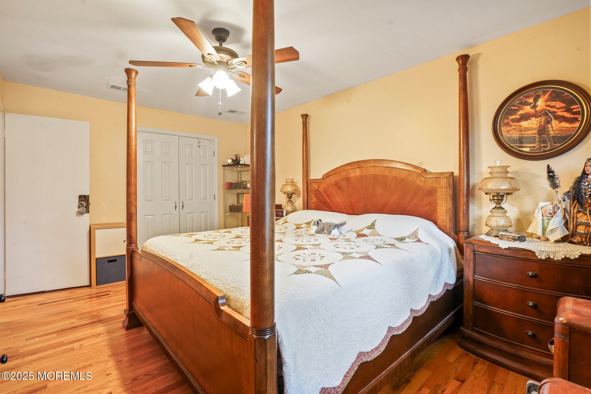 160 Village Green Way, Hazlet, New Jersey image 8