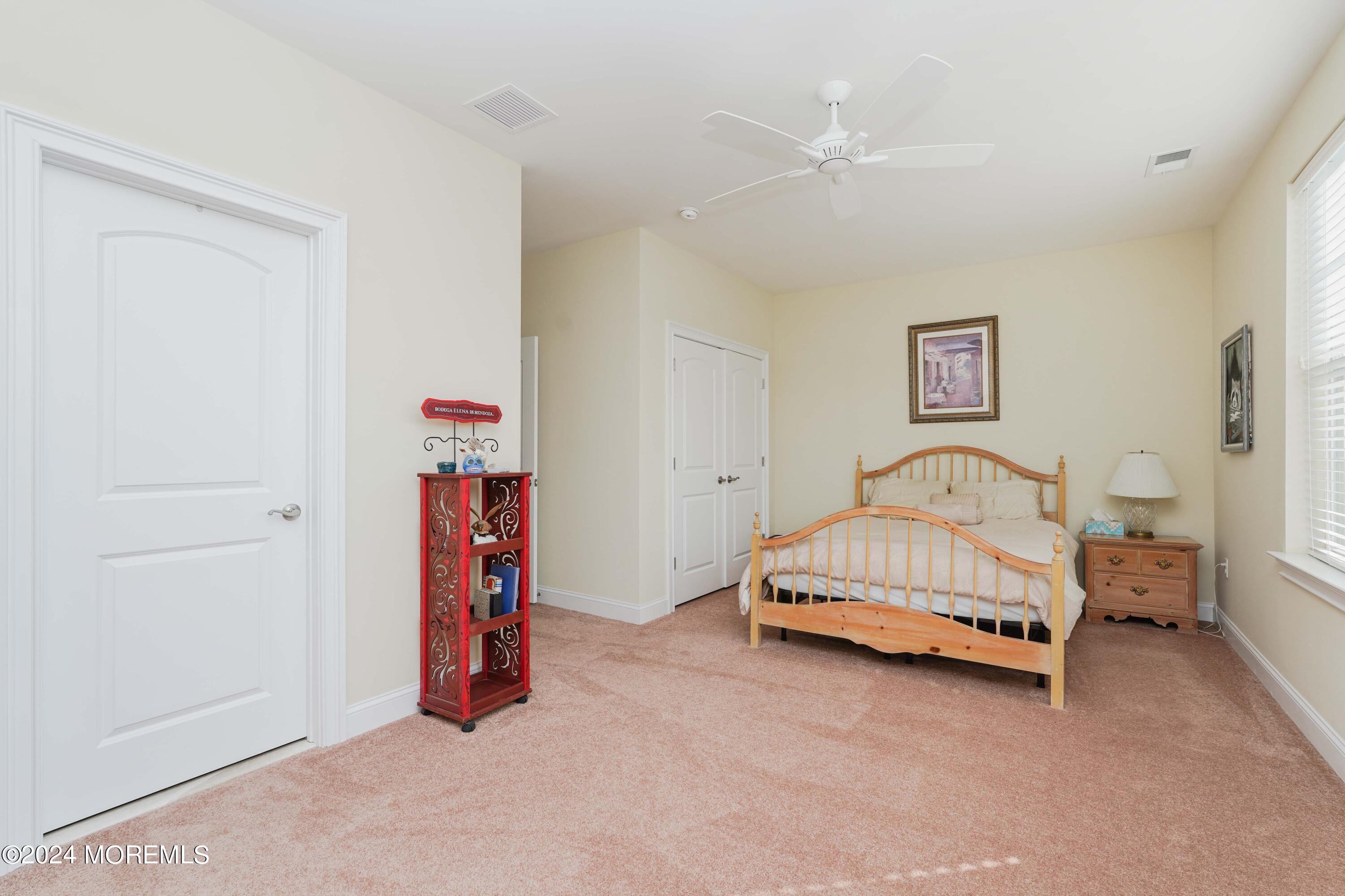 32 Abbey Road, Tinton Falls, New Jersey image 24