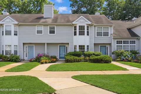 Condo For Sale - 314 Towne Drive #10-4<br/> Manalapan, NJ 07726