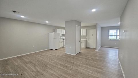 Homes For Rent - 1700 Nj 37 #112-11<br/> Toms River, NJ 08757