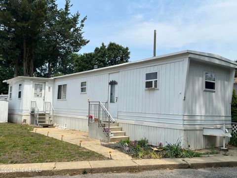 7 Grace Lane Howell NJ 07731