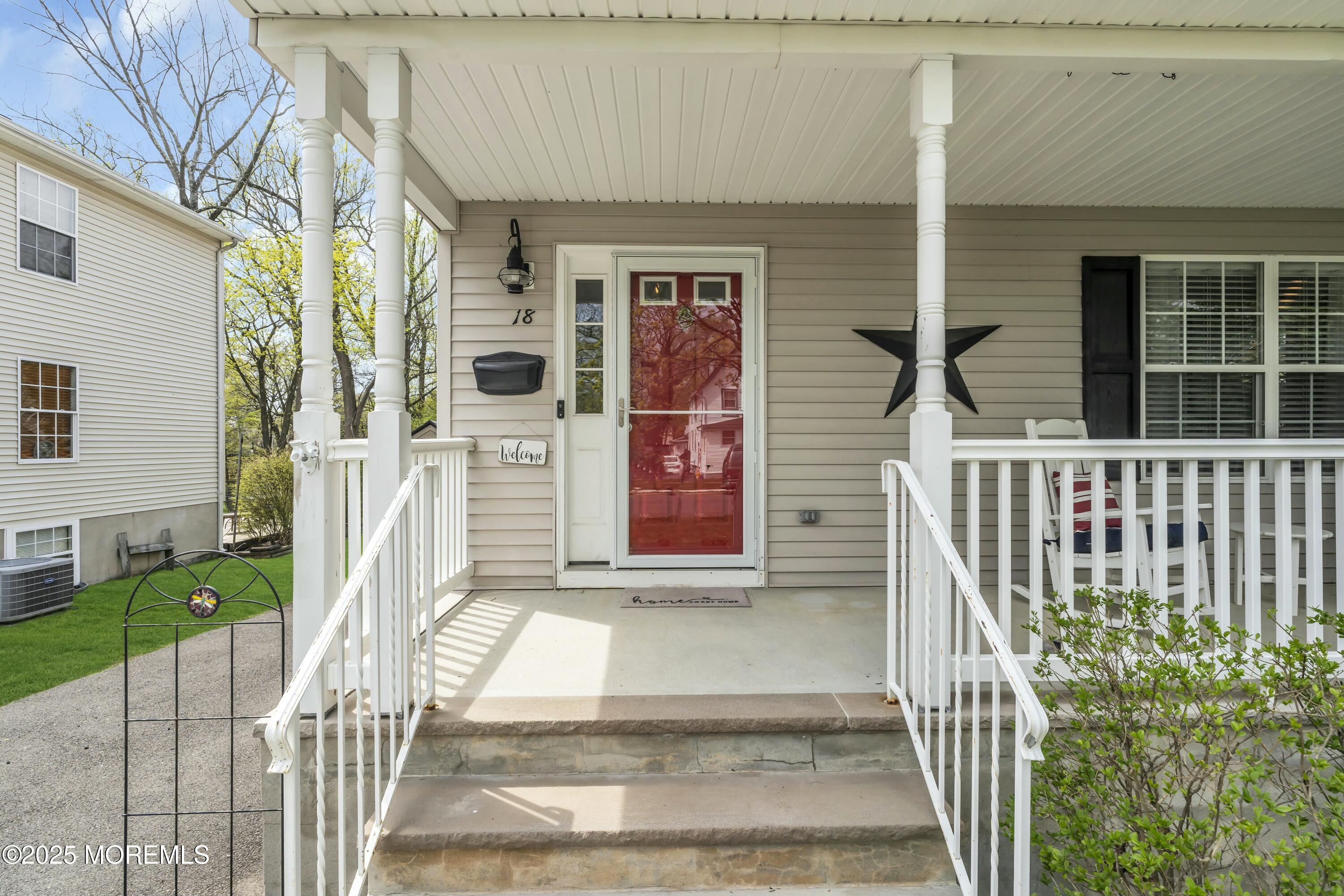 18 Carmen Place, Red Bank, New Jersey image 5
