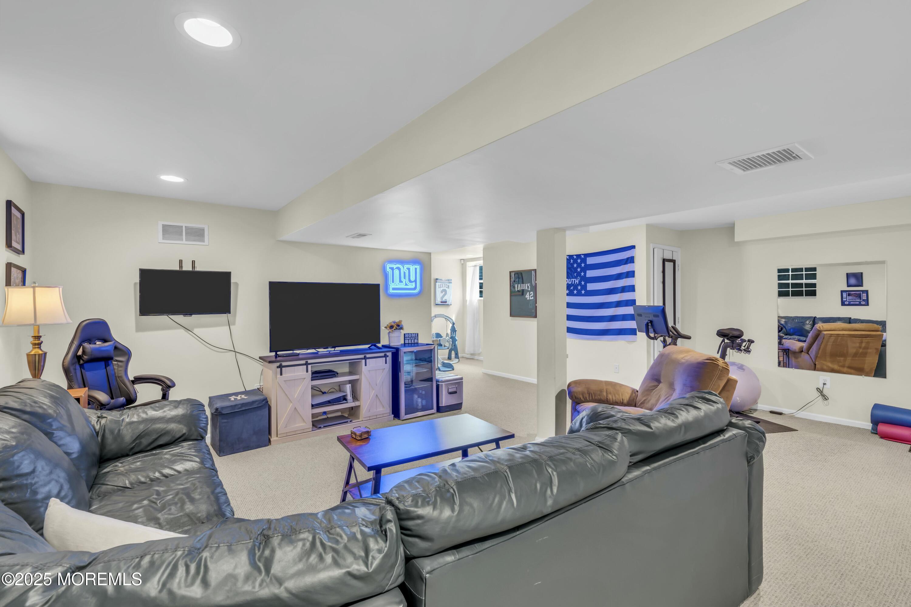 18 Carmen Place, Red Bank, New Jersey image 44