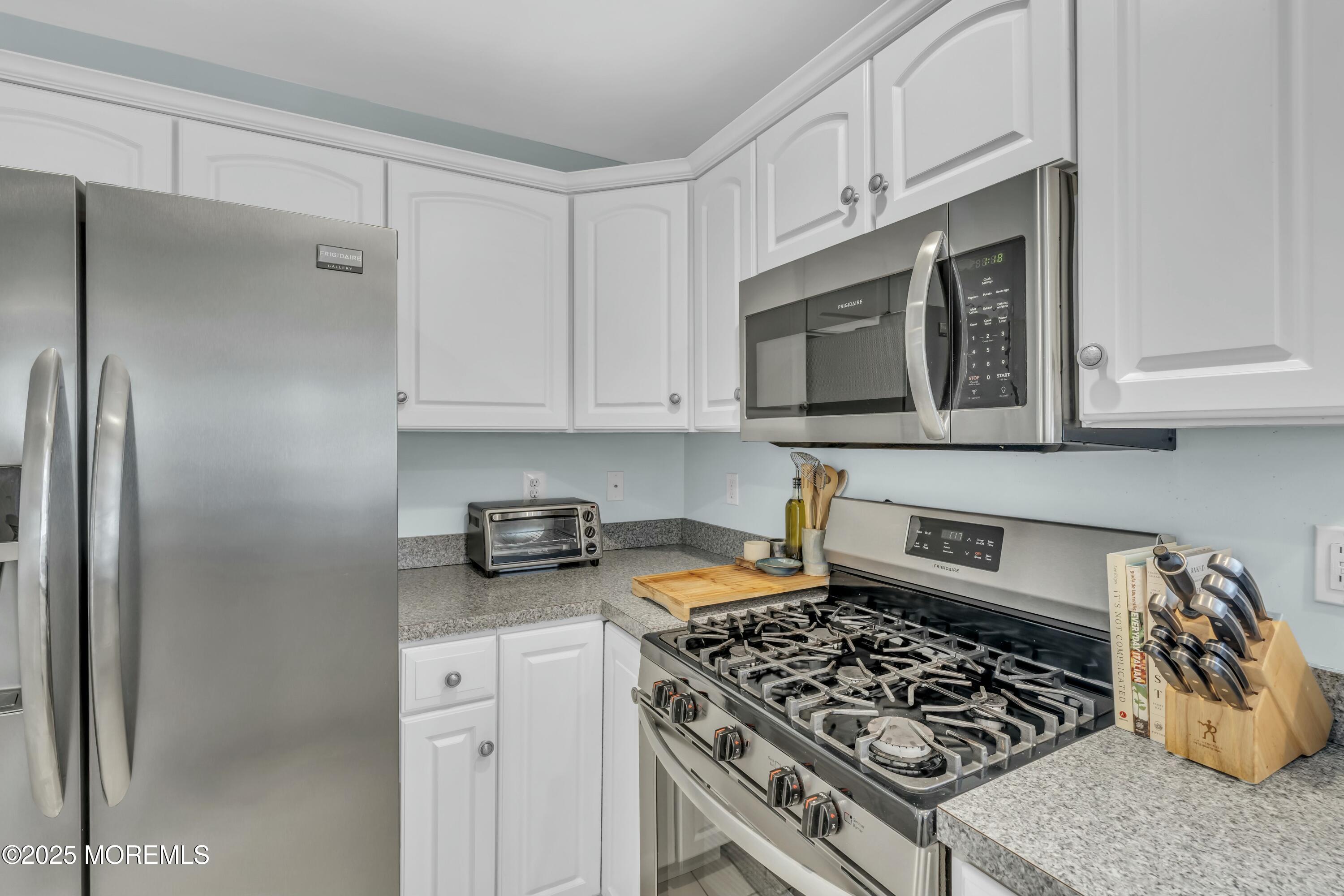 18 Carmen Place, Red Bank, New Jersey image 22