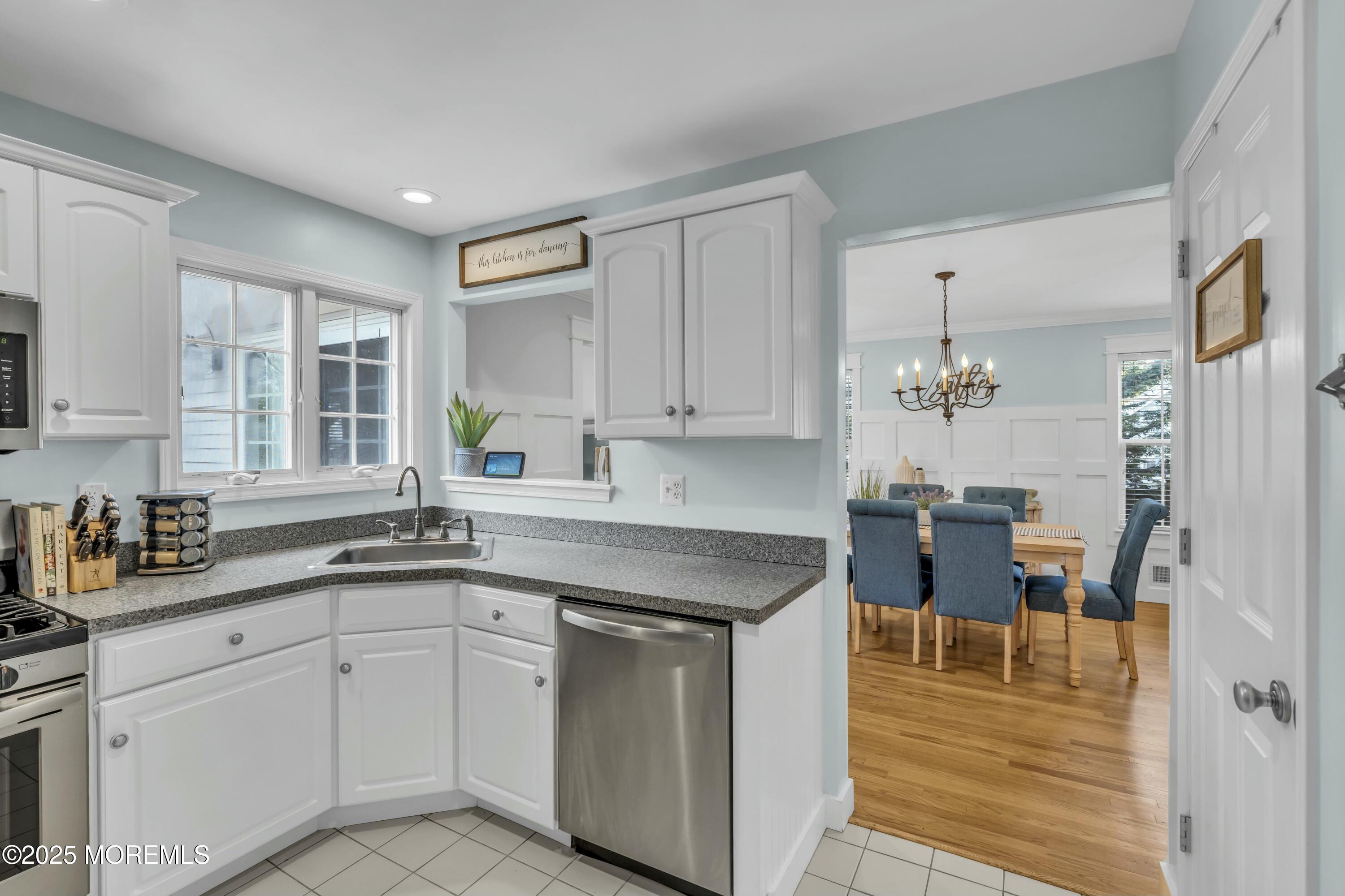 18 Carmen Place, Red Bank, New Jersey image 23