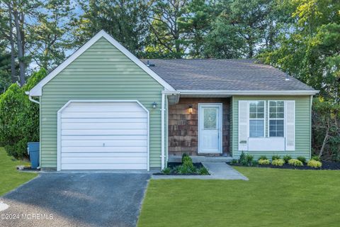 6 Golden Court 62 Whiting NJ 08759