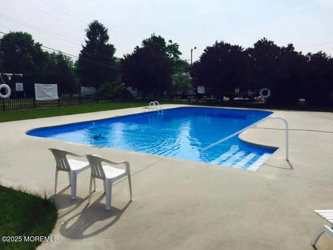 Jackson, New Jersey 08527, United States, 1 Bedroom Bedrooms, ,1 BathroomBathrooms,Residential,Active,115213