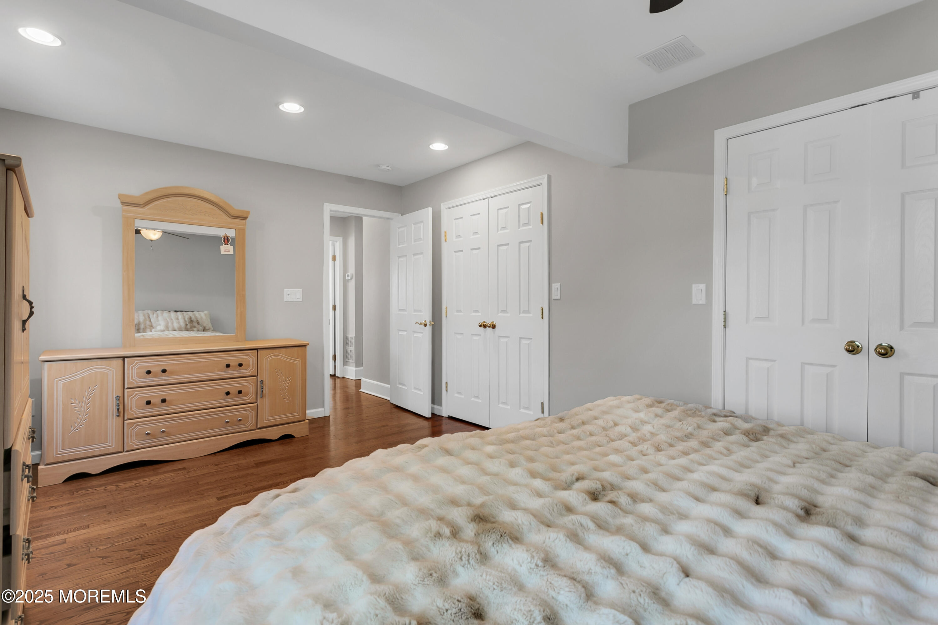 98 Tindall Road, Middletown, New Jersey image 23