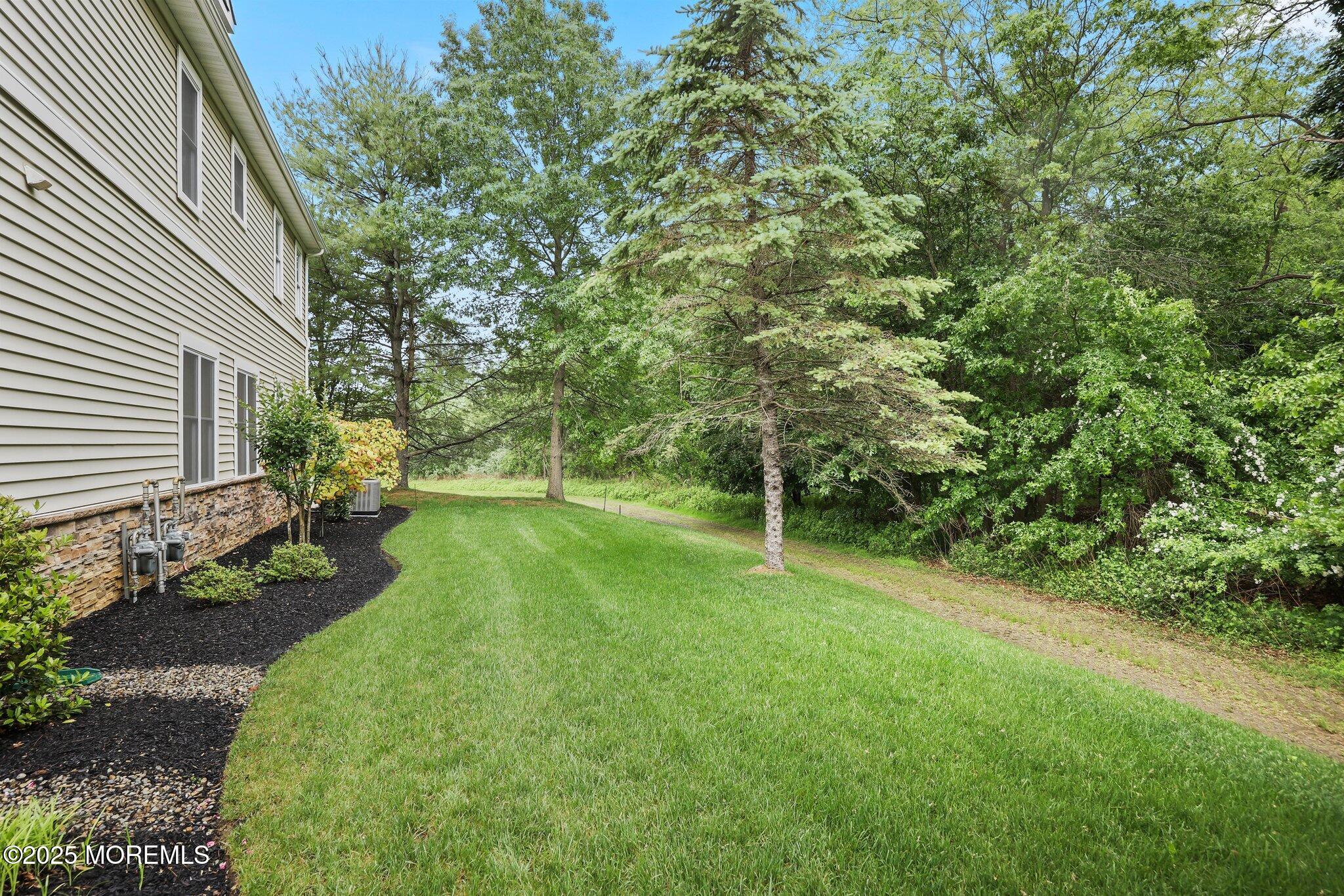 115 Hedgerow Lane, Manalapan, New Jersey image 25