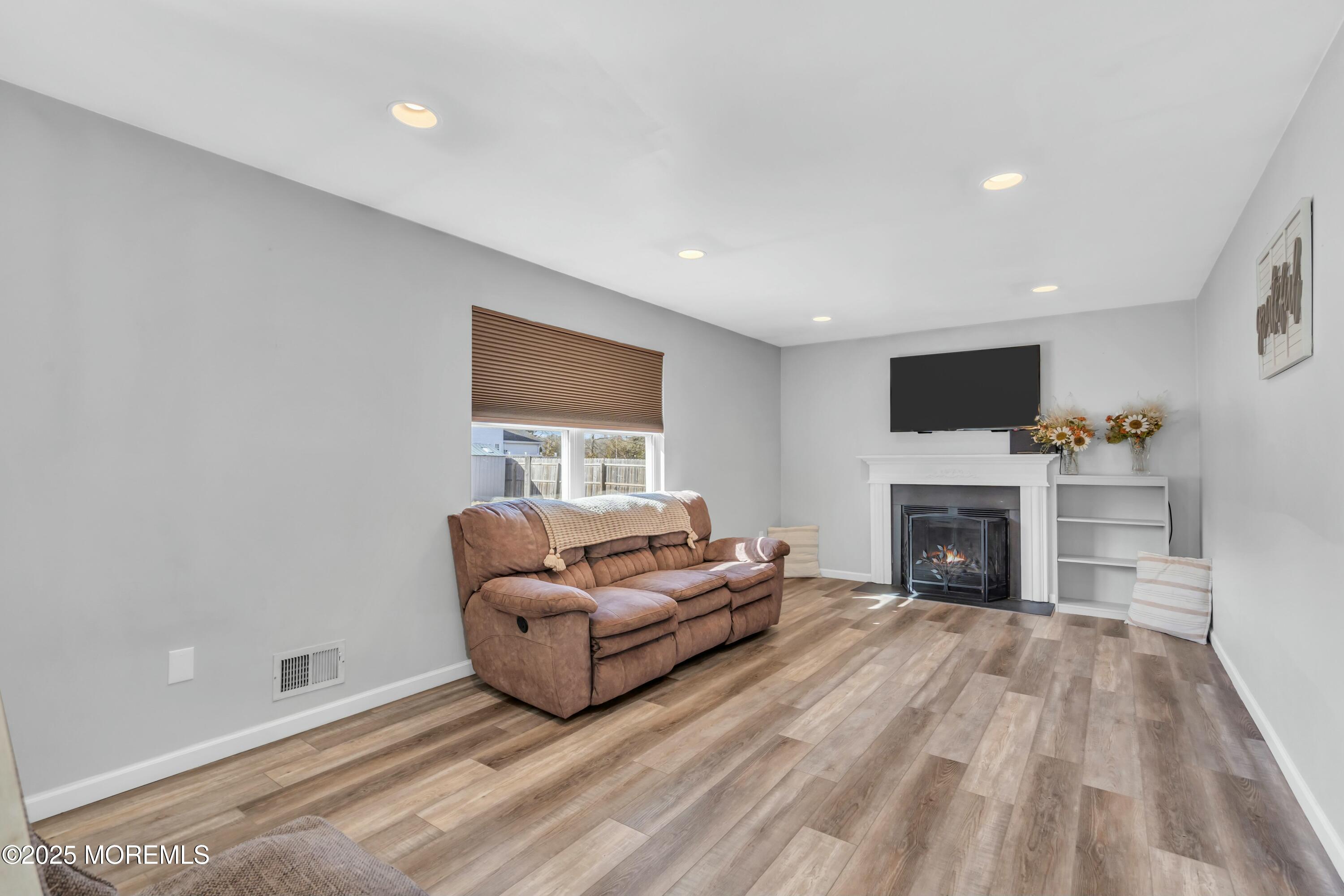 18 Yaffa Road, Bayville, New Jersey image 14