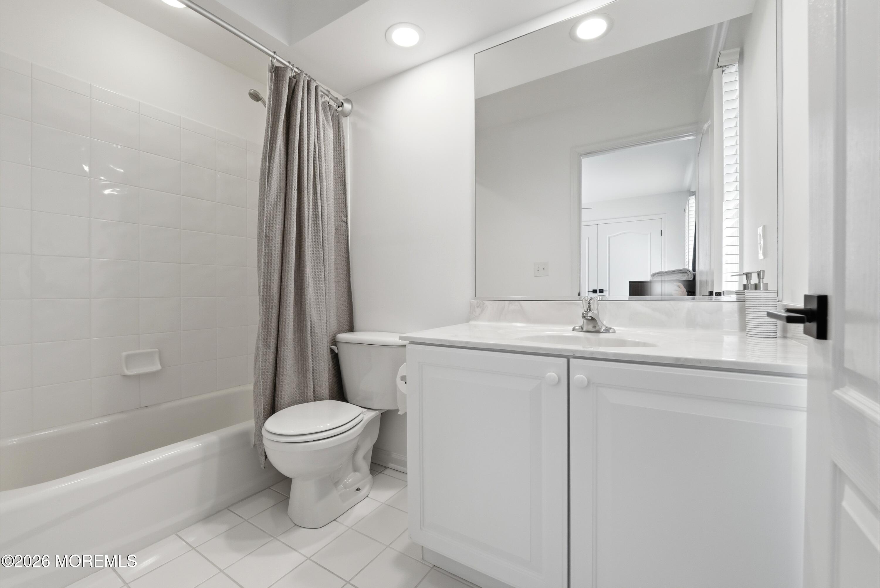 Millstone, New Jersey, 08510, United States, 5 Bedrooms Bedrooms, ,5 BathroomsBathrooms,Residential,Active,2037107
