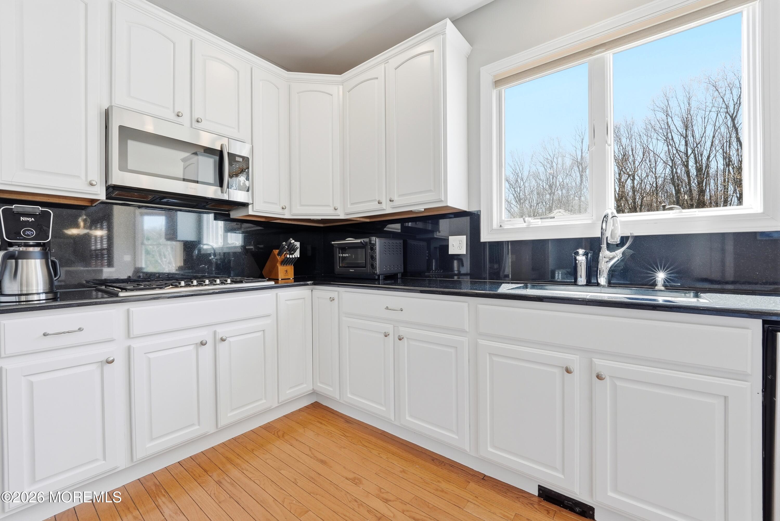 Millstone, New Jersey, 08510, United States, 5 Bedrooms Bedrooms, ,5 BathroomsBathrooms,Residential,Active,2037107