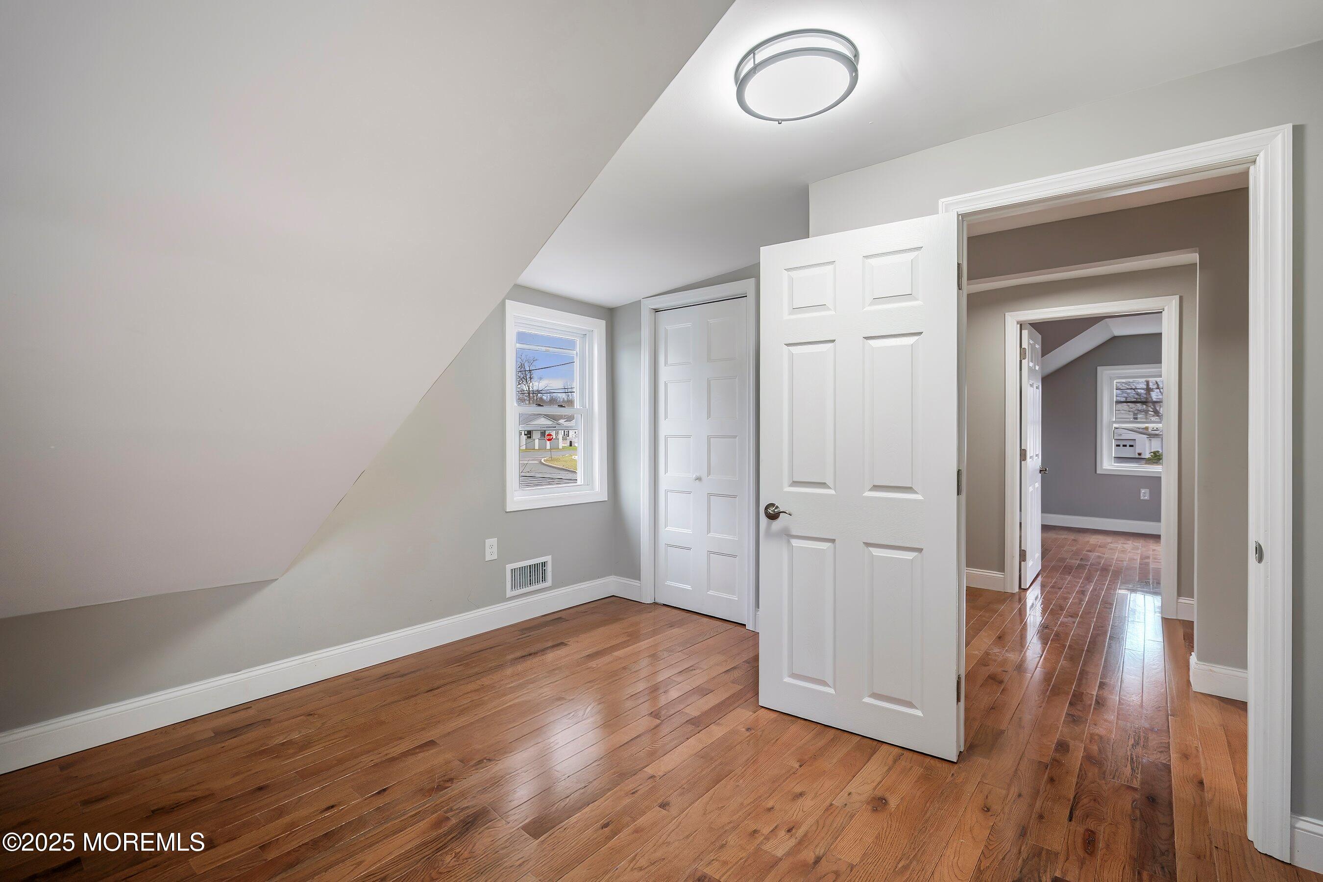 271 Barbara Place, Aberdeen, New Jersey image 15