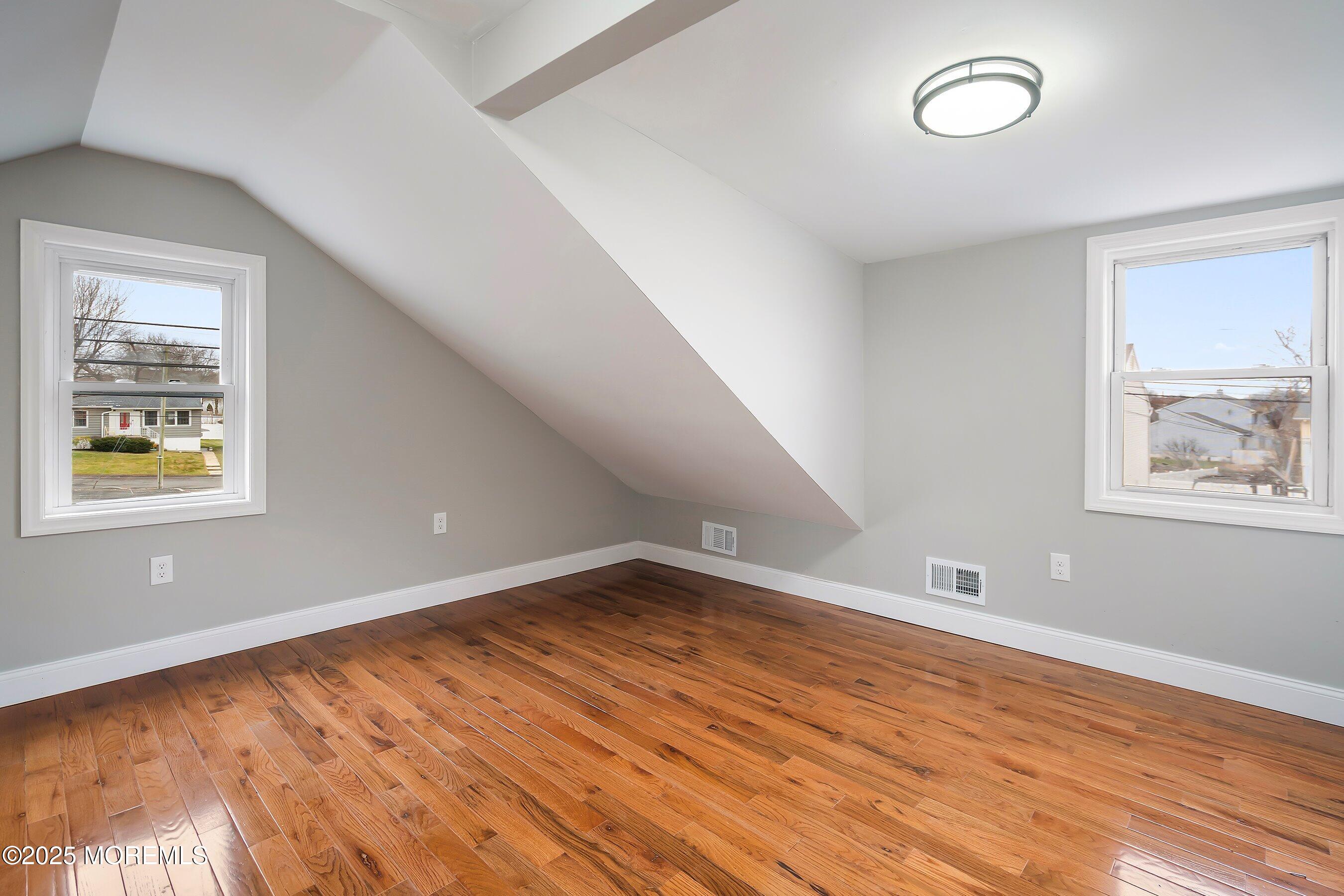 271 Barbara Place, Aberdeen, New Jersey image 11