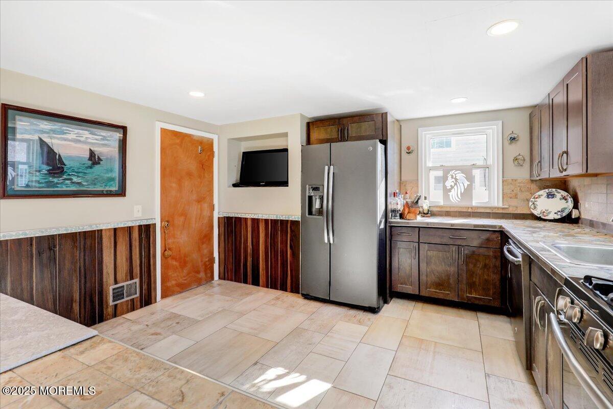 1603 Dorsett Dock Road, Point Pleasant, New Jersey image 11