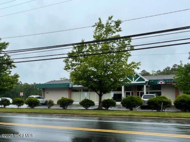 495 W Veterans Highway