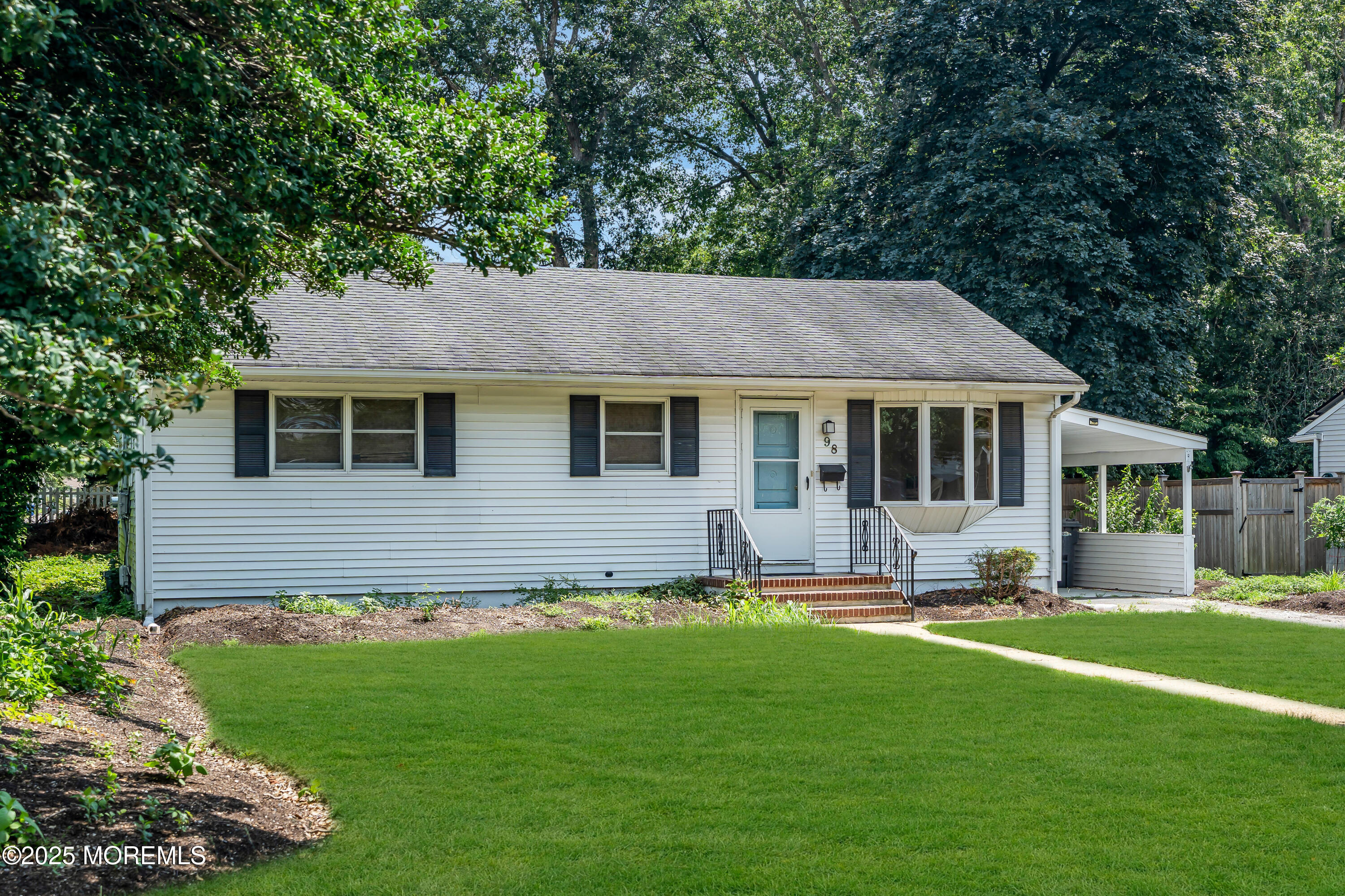 98 Fairacres Drive