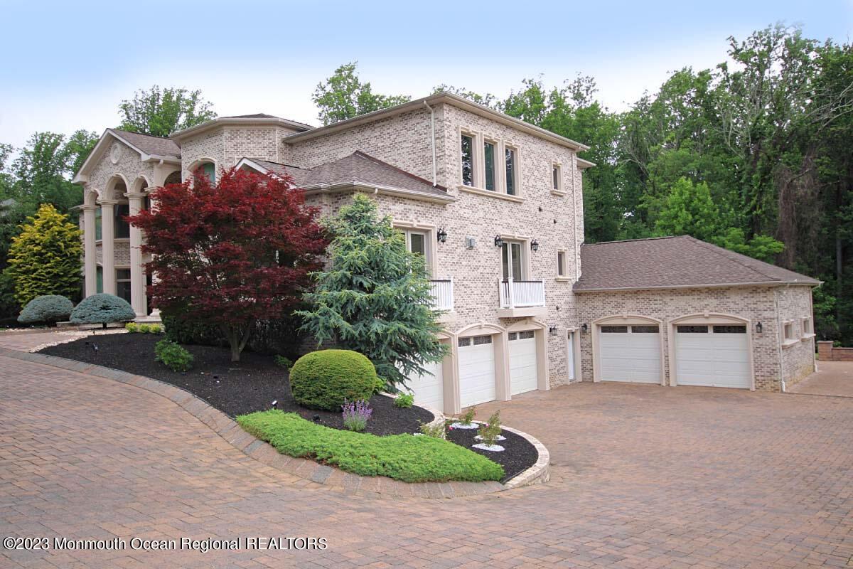 8 Thistle Lane, Holmdel, New Jersey image 2