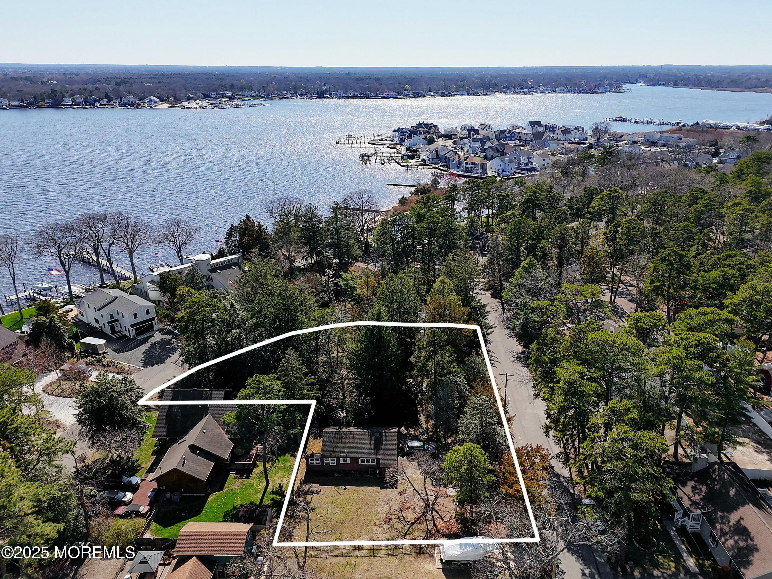 353 Arrowhead Drive, Brick, New Jersey image 31