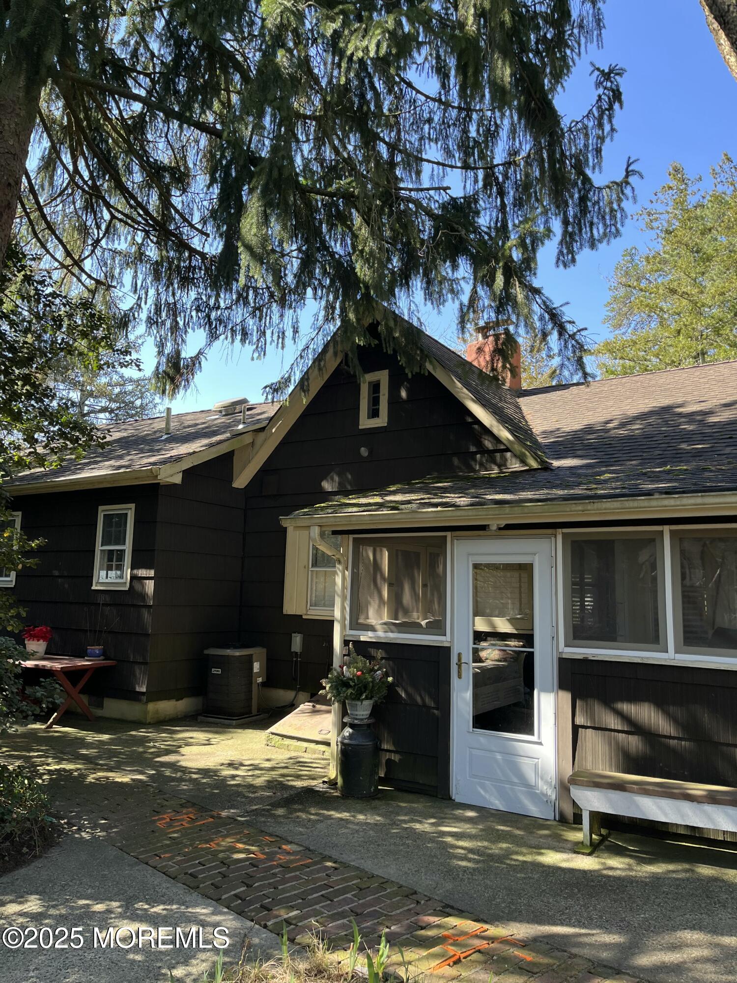 353 Arrowhead Drive, Brick, New Jersey image 14