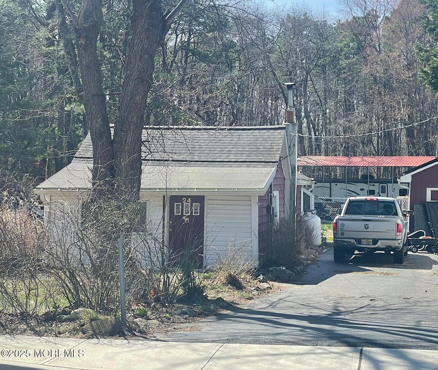 24 Windeler Road, Howell, New Jersey image 1